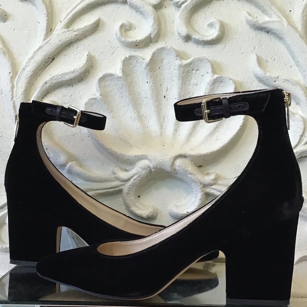 Black Ankle Strap Pump